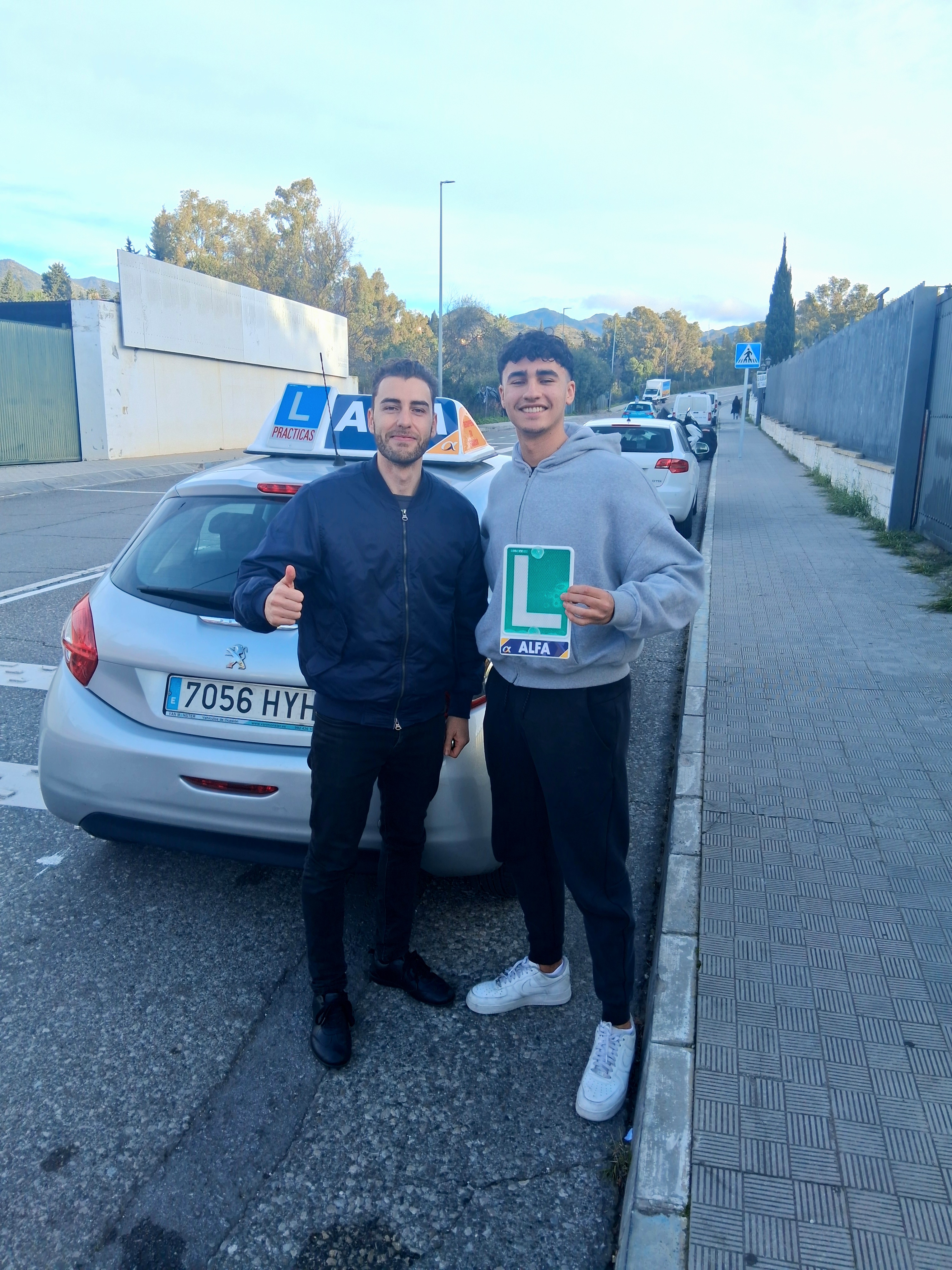 Adam aprobado en Autoescuela Alfa